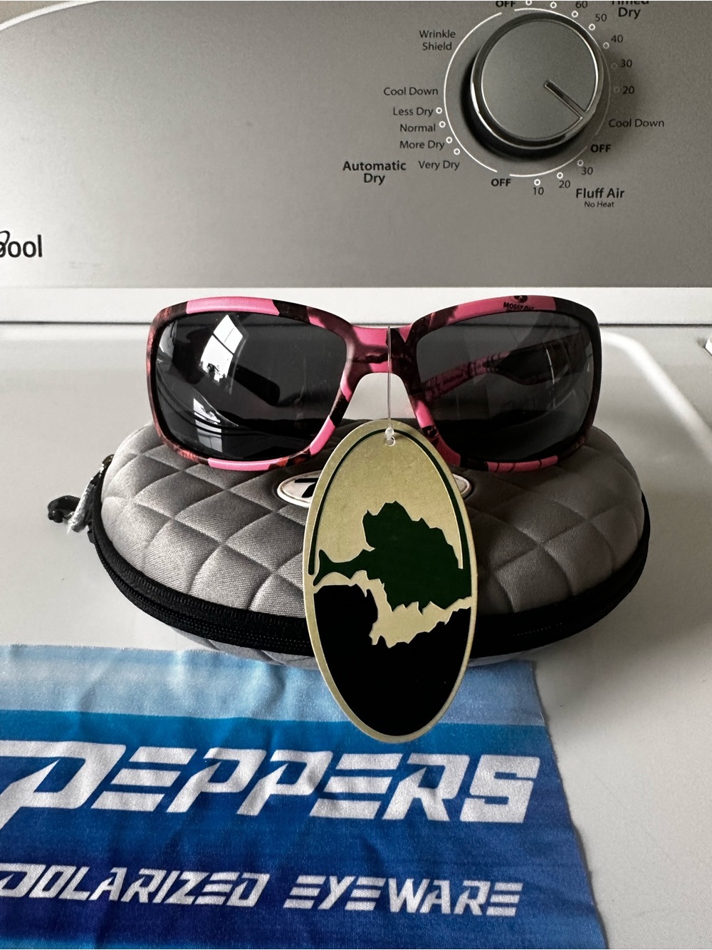 Peppers Women’s Pink Camo Polarized Sunglasses